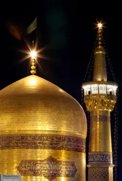 عکس از درخشش گنبد طلایی امام رضا در شب و نمای نزدیک