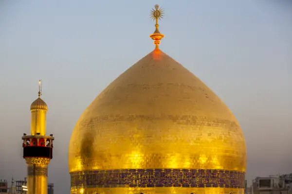 عکس گنبد طلایی امام علی در نجف همراه تاج نادرشاه