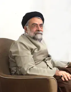 عکس مرحوم سید محمد محسن طهرانی در حسینه‌ی منزل خود در مشهد