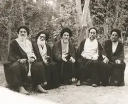 عکسی از علامه طباطبایی و آیت الله میلانی در مشهد