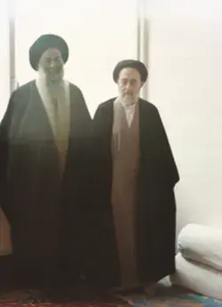 عکس علامه طباطبایی و علامه طهرانی در منزل شهید قدوسی